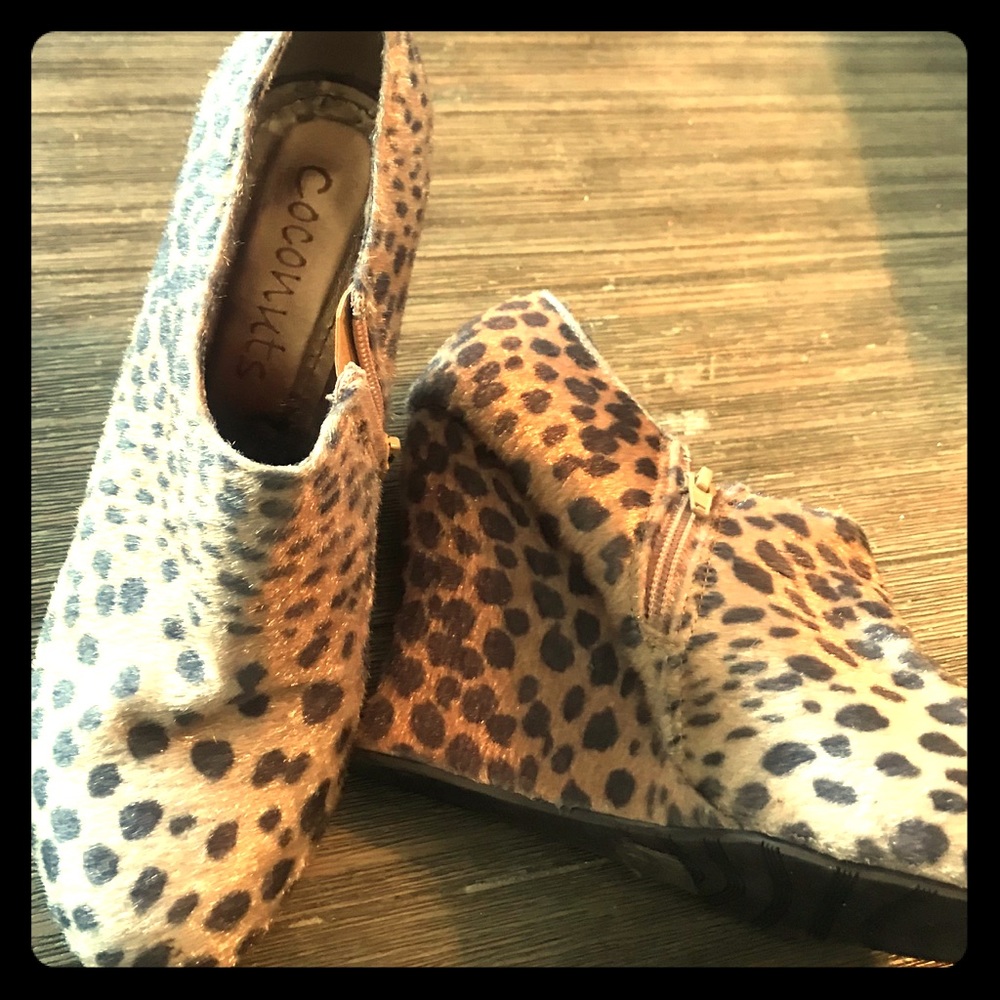 Faux fur leopard booties. Sz 6.5
